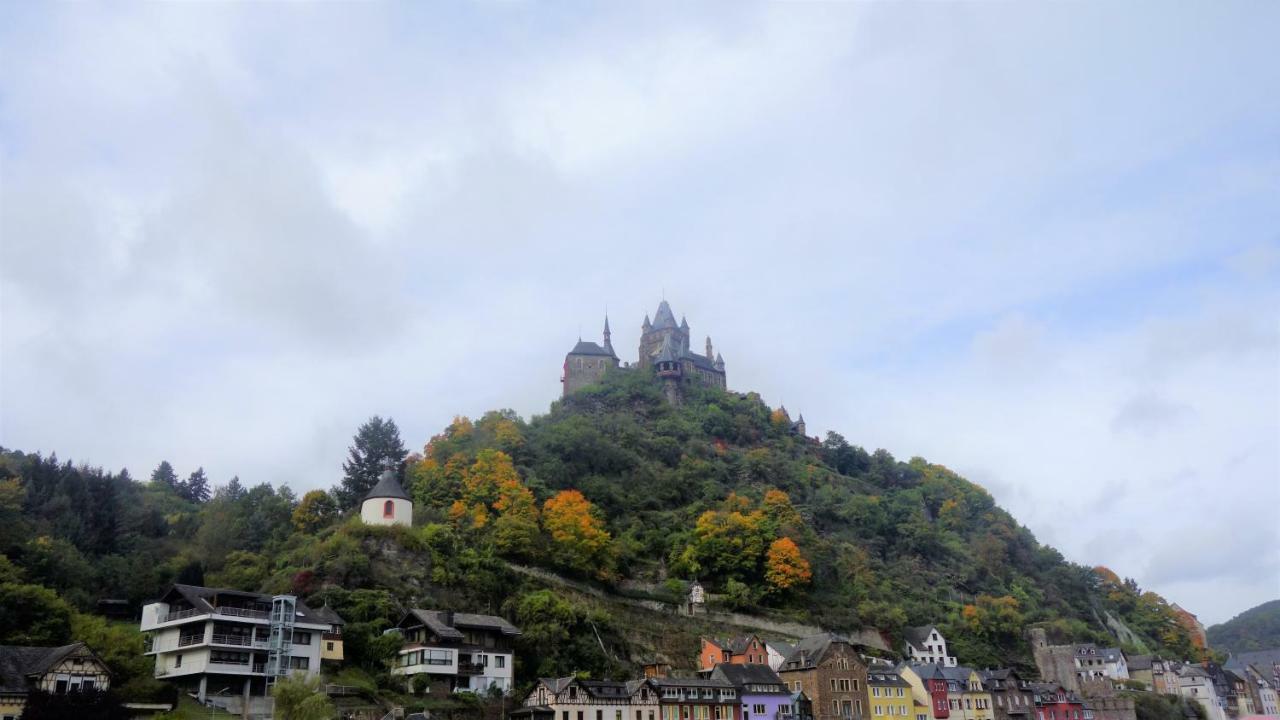 Ferienhaus Erich Bremm Mit Moselblick Neef Eksteriør billede